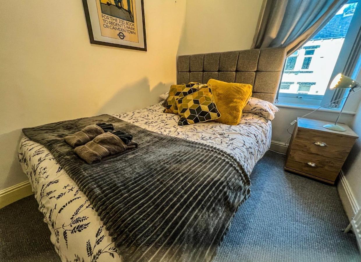 Long Term Offers Message For Prices Sleeps 6 Adults, Contractors, Relocators, Travellers Villa Halifax Bagian luar foto
